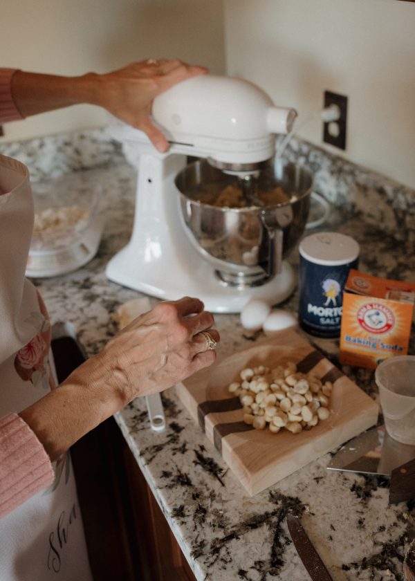 White Chocolate Chunk Macadamia Nut Cookies - Image 4